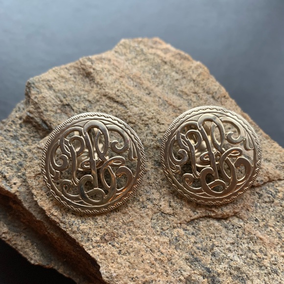 Vintage Round Gold Tone Clip On Earrings Costume Fashion Jewelry - Picture 1 of 5